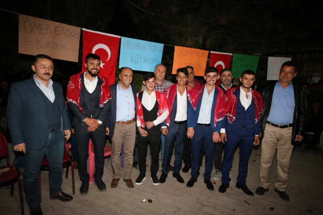 beysehir-ilcesinde,-kinali-kuzular-peygamber-ocagi’na-dualarla-ugurlaniyor-(3).jpg