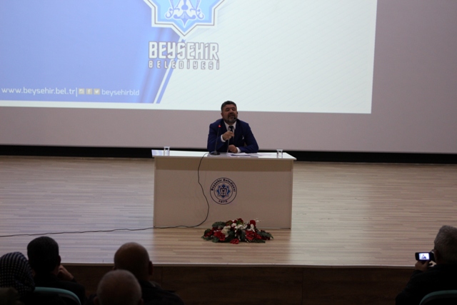 beysehirde-18-mart-canakale-zaferi-konferansi--(1).jpg