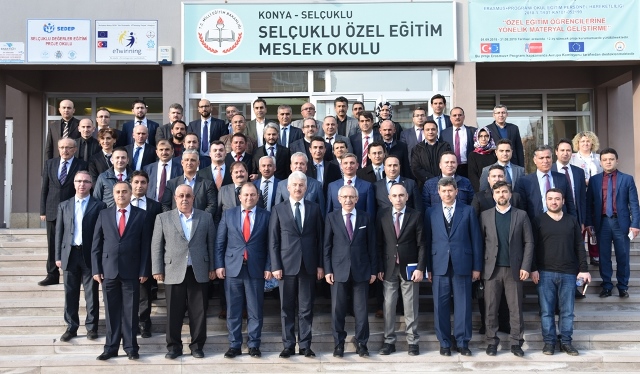 bilgili’den-okullara-ziyaret--(12).jpg