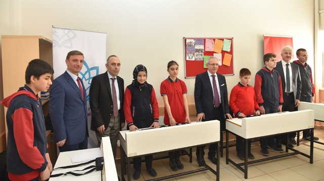 bilgili’den-okullara-ziyaret--(6).jpg