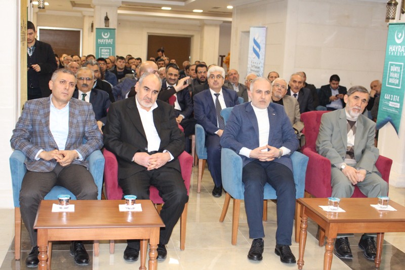 bir-konu-bir-konuk-(4).jpg