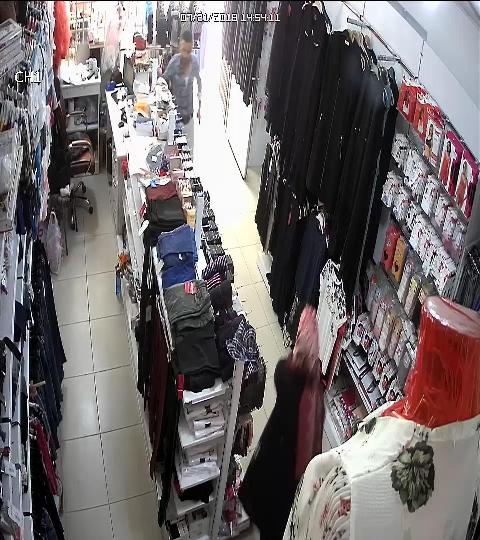 biri-oyaladi,-digeri-kasayi--(2).jpg