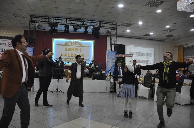 birlik-ve-beraberlik-gecesi-yapildi--(3).jpg