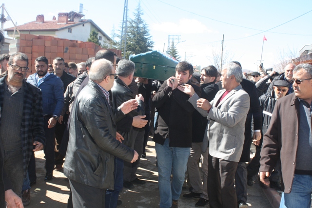 bozdemir-ailesinin-aci-gunu-(2).jpg