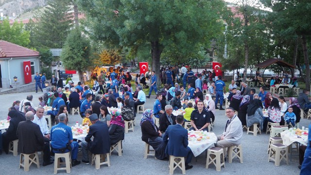 bozkirda-sehit-aileleri-ve--(3).jpg