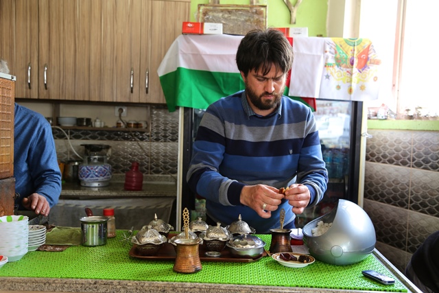 bu-kahvehanede-hurmali-sut--(3).jpg
