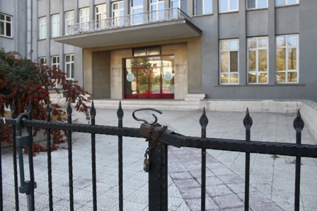 bu-yurdun-kilidini-kaldirin-(1).jpg