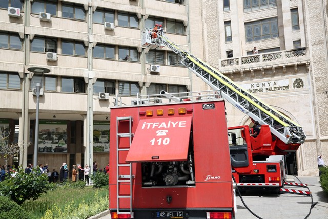 buyuksehir’de-yangin-tatbikati-(4).jpg