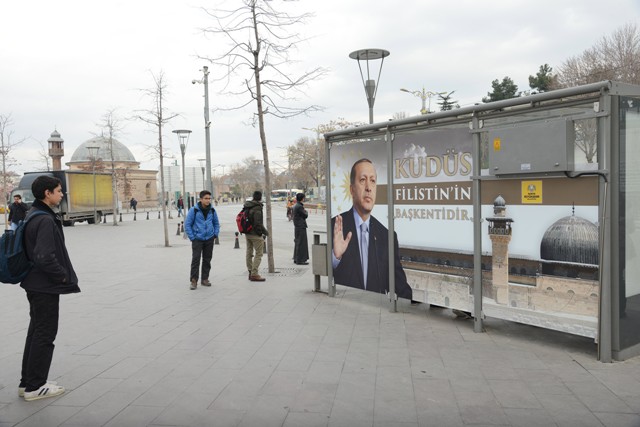 buyuksehir’den-“kudus”-temali-otobus-duragi-2.jpg