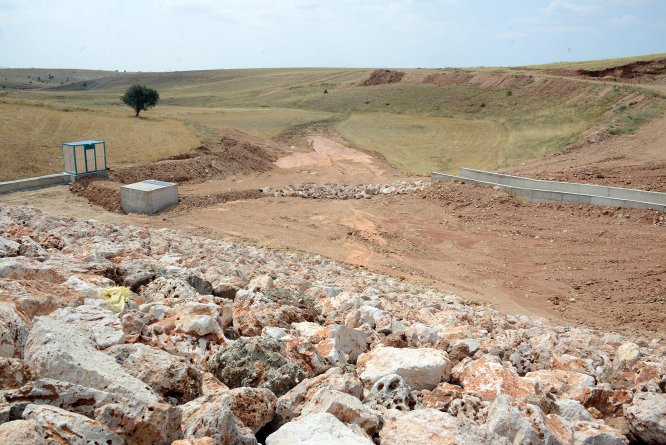buyuksehir’in-sulama-goleti-yatirimlari-devam-ediyor-(3).jpg