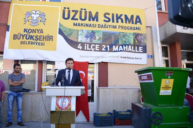 buyuksehirden-uzum-ureticisine-uzum-sikma-makinesi-(3).jpg