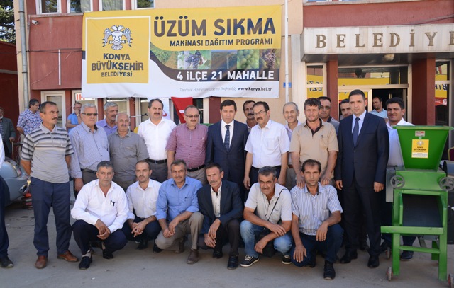 buyuksehirden-uzum-ureticisine-uzum-sikma-makinesi.jpg
