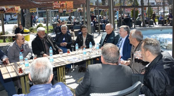 camli-kosk-soylesilerine-mustafa-kabakci-konuk-oldu-3.jpg camli-kosk-soylesilerine-mustafa-kabakci-konuk-oldu-3.jpg