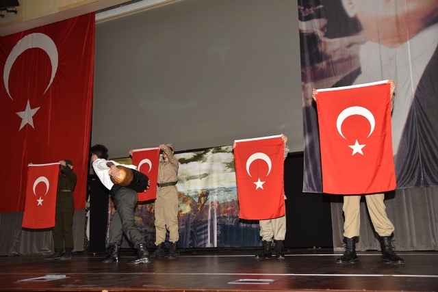 canakkale-sehitleri-konya’da-anildi--(23).jpg