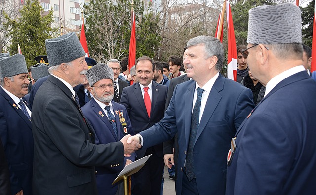 canakkale-zaferi’nin-103.-yildonumu-dualarla-ve-coskuyla-kutlandi-2.jpg