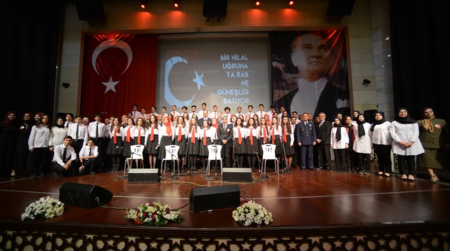 canakkale-zaferi’nin-103.-yildonumu-dualarla-ve-coskuyla-kutlandi-5.jpg