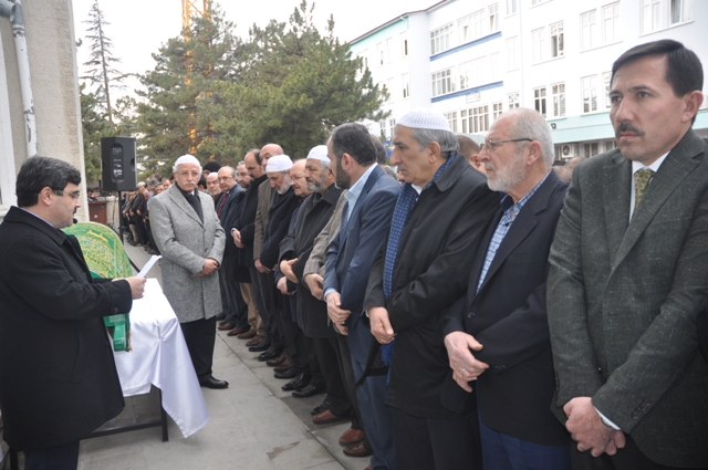 cenaze-ahmet-onkal--(1).jpg