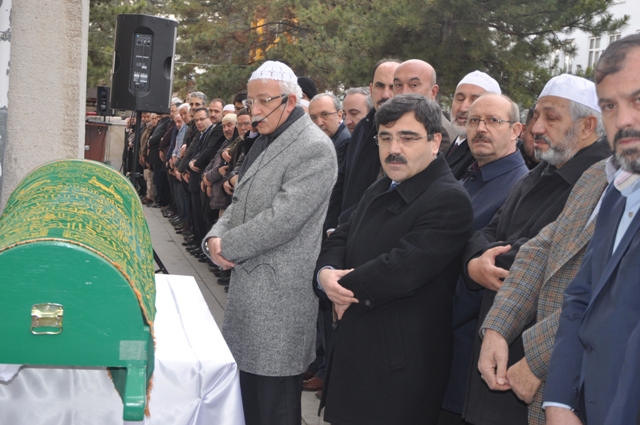 cenaze-ahmet-onkal--(7).jpg