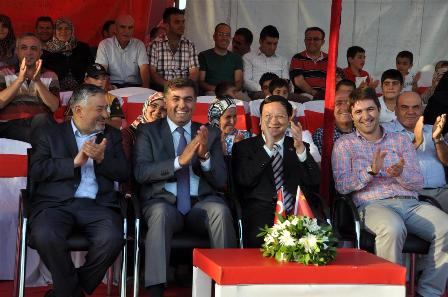 cin-yuexiu-parki-ve-biyolojik-golet-hizmete-acildi-(1).jpg