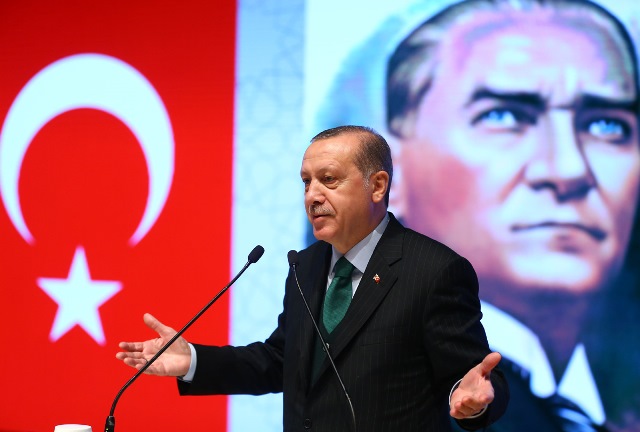 cumhurbaskani-erdogan-selcuklu-kongre-merkezini-acti-(6).jpg