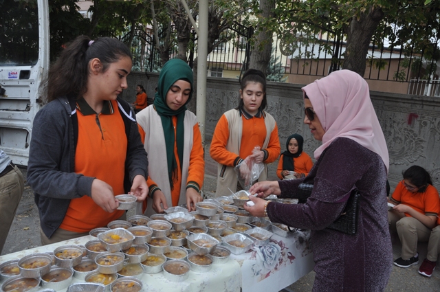 cumralioglu-imam-hatip-ortaokulu-asure-coskusu-----(1).jpg