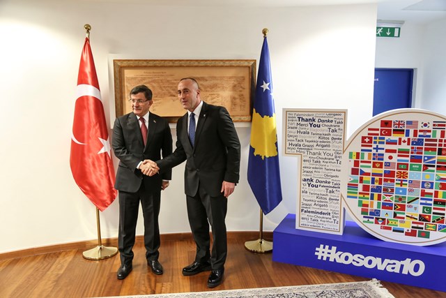 davutoglu’nun-kosova-temaslari--(2).jpg