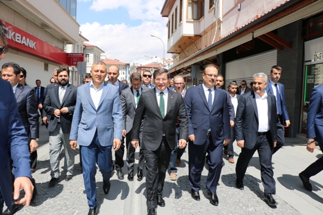 davutoglu-(2)-001.jpg