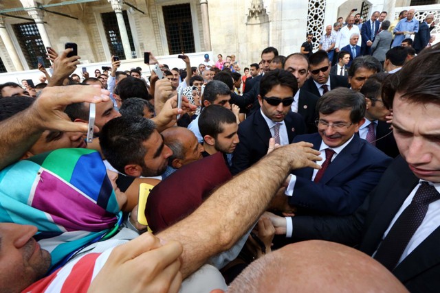 davutoglu-istanbul-(9).jpg