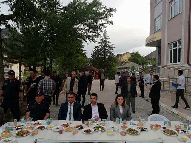 derebucakta-sehit-yakinlari-ve-gaziler--(3).jpg