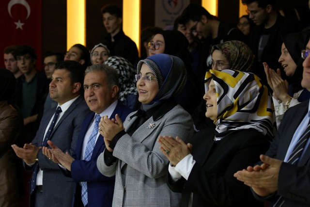 dilimiz-kimligimizdir”-yarismasinin-odulleri-verildi-(6).jpg