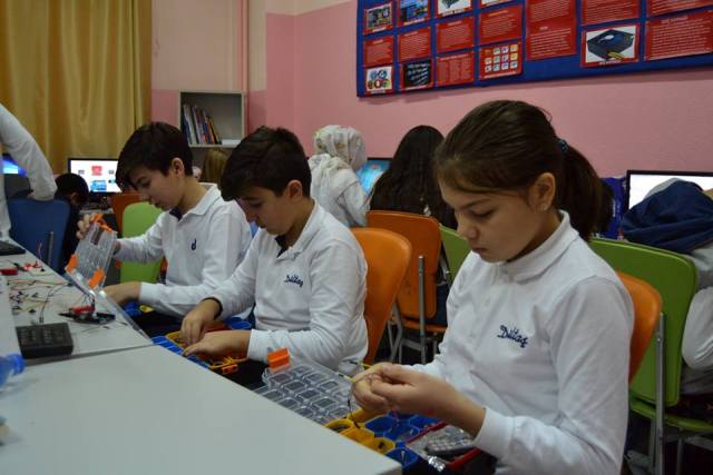 diltasin-bilisim-dehalari-(3).jpg
