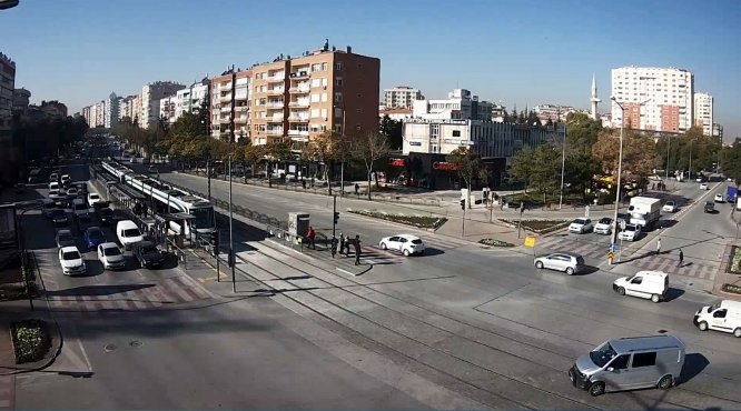 dinamik-kavsaklar-trafigi-rahatlatti-2.jpg