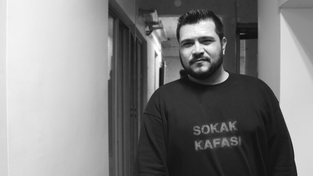 direnis-karatay-icin-hazirlanan-rap-sarki-sosyal-medyayi-fethetti-(2).jpg