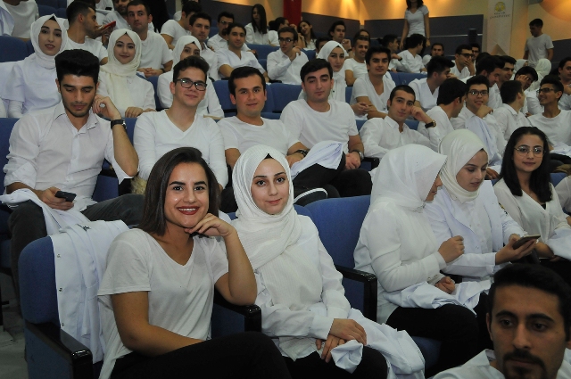dis-hekimligi-fakultesi’nde-beyaz--(1).jpg