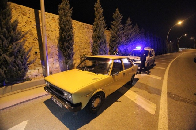 drift-yaparken-yakalandi,-arkadasi-gozyaslarina--(7).jpg