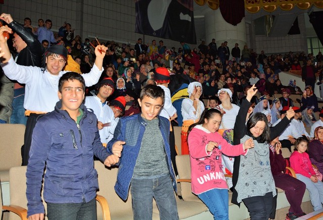dunya-engelliler-gunu-etkinlikleri-mevlana-kultur-merkezinde--(16).jpg