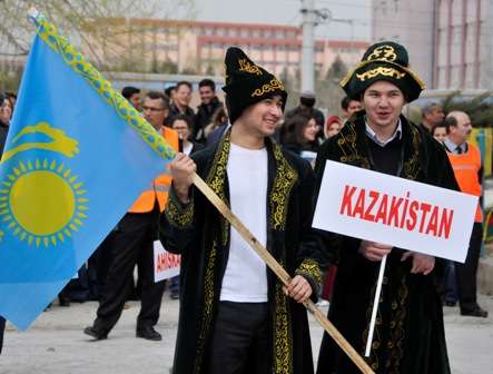 dunya-universitesine-yakisan-nevruz-2.jpg dunya-universitesine-yakisan-nevruz-2.jpg