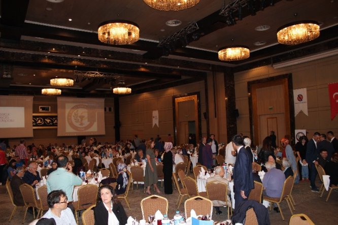 eczacilar-iftar-yemeginde--(1).jpeg