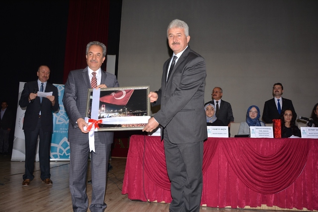 edebiyatimizin-yerli-ve-milli-sesi-tarik-bugra-programinin-kapanis--(16).jpg
