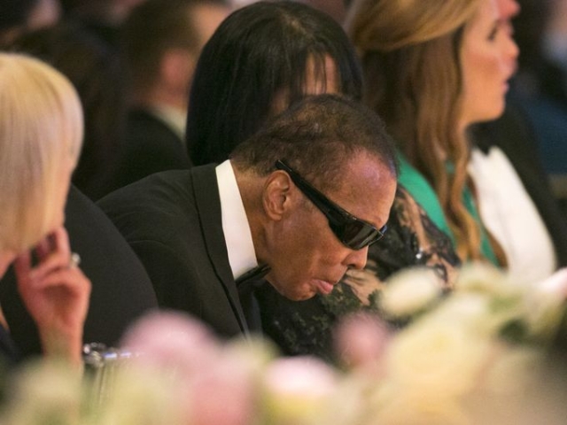 efsane-boksor-muhammed-ali-hayatini-kaybetti-8498287_8448_m.jpg efsane-boksor-muhammed-ali-hayatini-kaybetti-8498287_8448_m.jpg