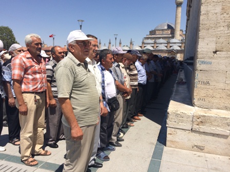 eller-semaya-gazze-icin-kalkti-(1).jpeg