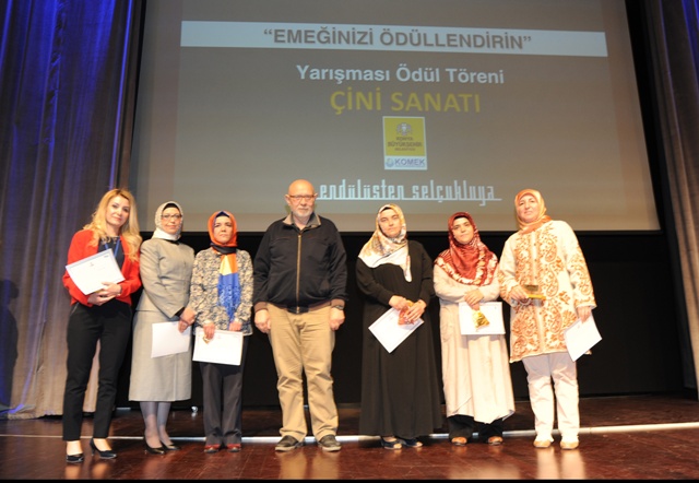 emeginizi-odullendirin-yarismasinda-dereceye-girenlere-odulleri-verildi-(7).jpg