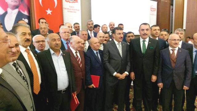 emlakcilar-bakan-tufenkci’den-bir-kez-daha-soz-aldi-(1).jpg