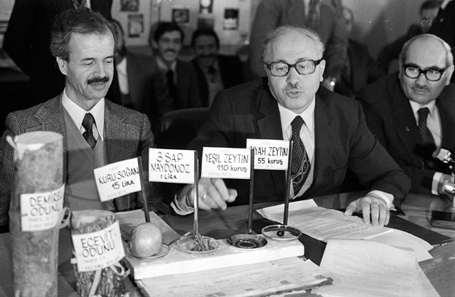 erbakan-hoca-7-yil--(10).jpg