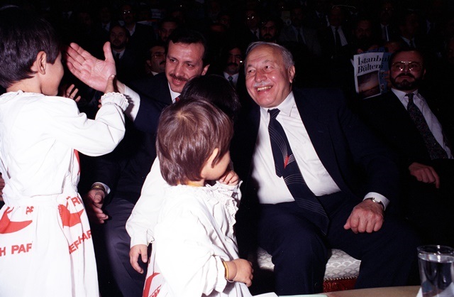 erbakan-hoca-7-yil--(20).jpg