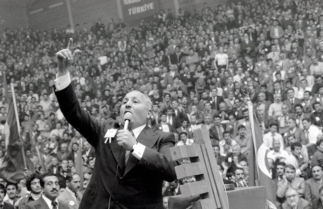 erbakan-hoca-7-yil--(3).jpg