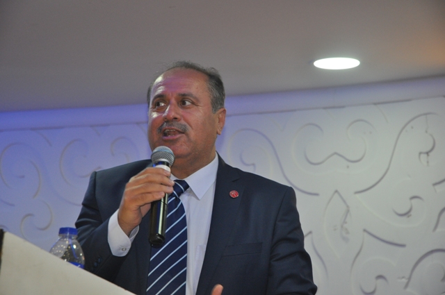 erbakan-vakfi-iftarda-bulustu--(8).jpg