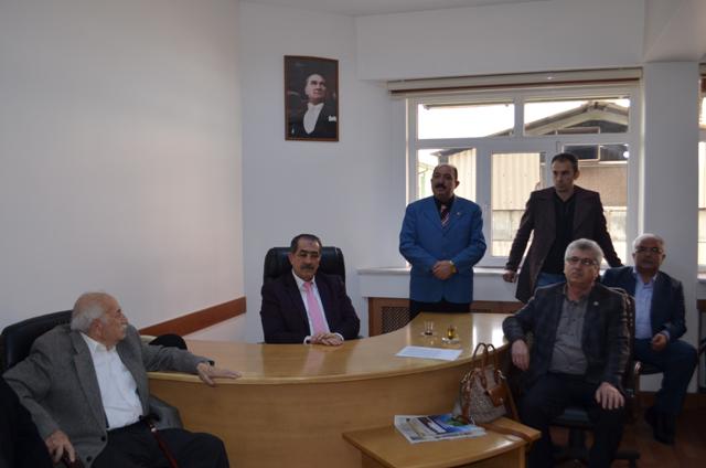 eski-bakan-tanirdan-seker-ise-ziyaret-(4).jpg