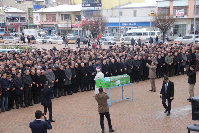 eski-konya-valisi-canbolatin--(4).jpg