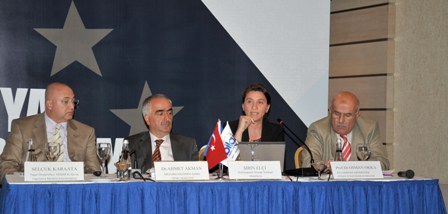 foto_2_panelistler.jpg foto_2_panelistler.jpg